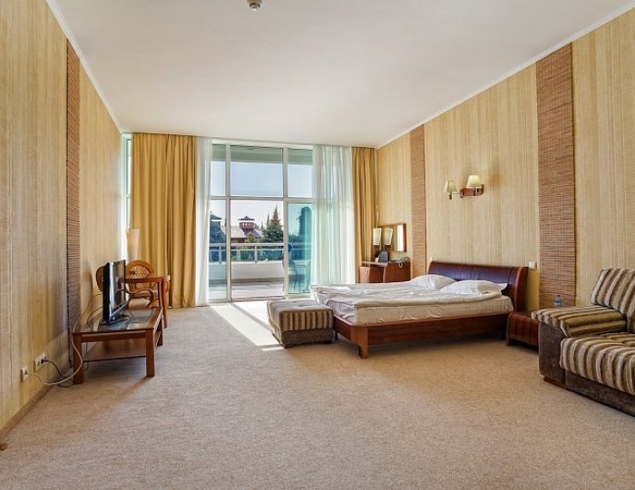 Deluxe DBL делюкс - Отель Respect Hall Resort & SPA / Респект Холл Резорт & СПА