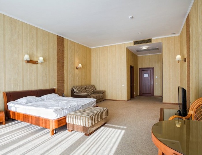 Deluxe DBL делюкс - Отель Respect Hall Resort & SPA / Респект Холл Резорт & СПА