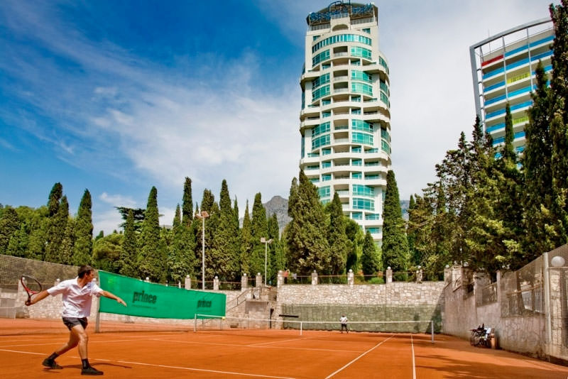 Теннис - Отель «Respect Hall Resort & SPA»